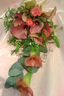 CODE 71979 - Wedding Bouquet of Zantedeschia and Ranunculus